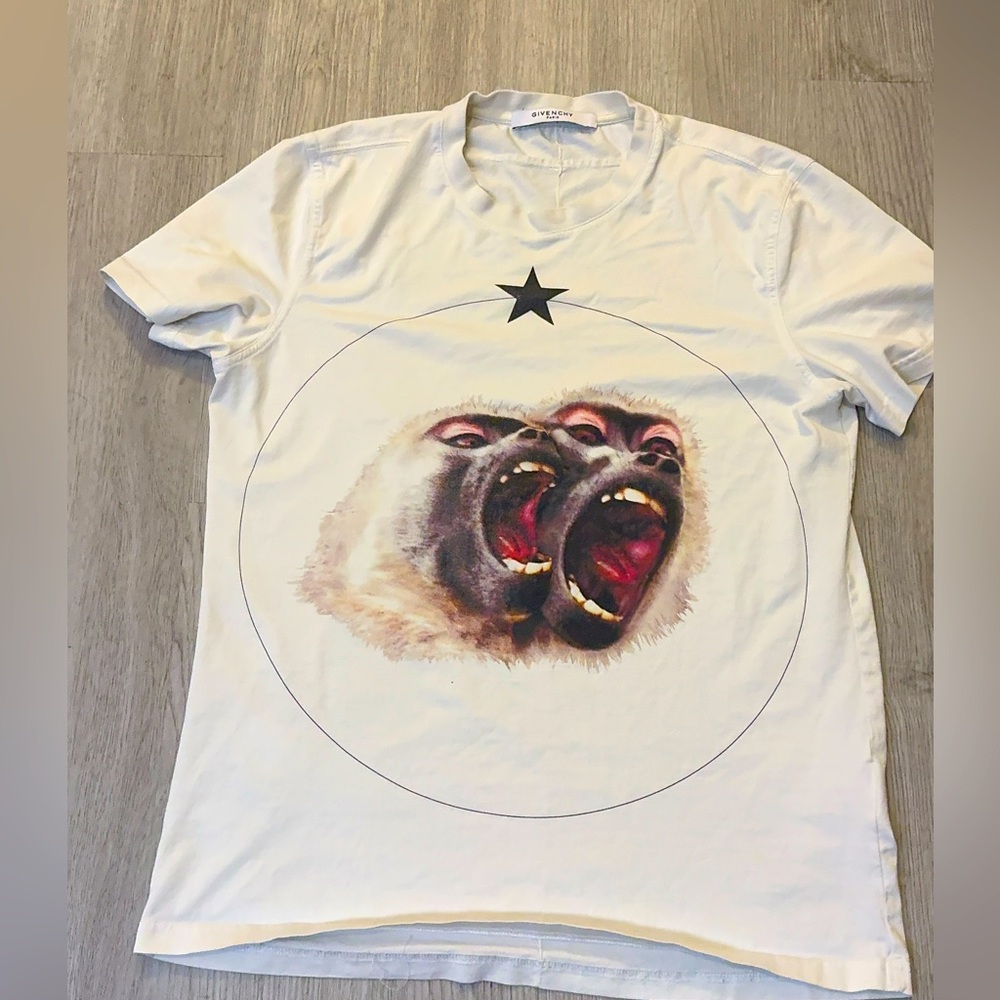 Givenchy tshirt